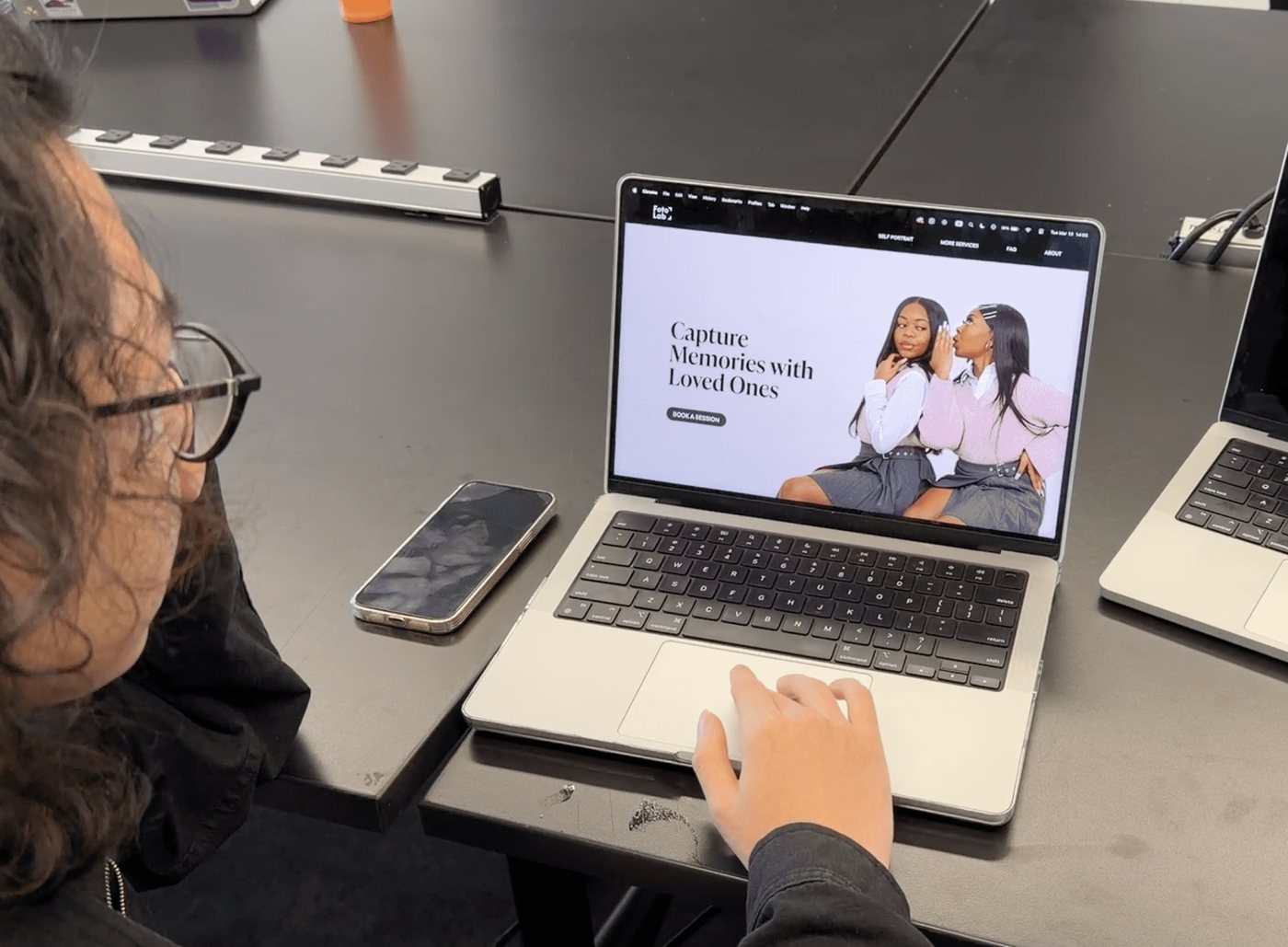 A first-time customer working through tasks on the early prototype